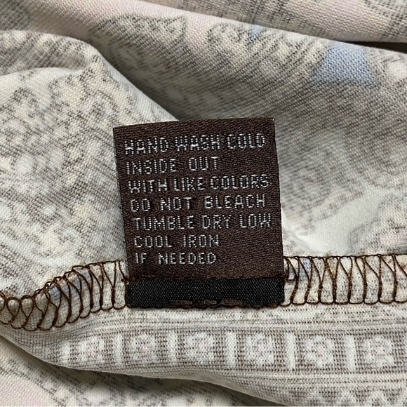 J. McLaughlin Dress Women’s Size Large Mandala design Sophia Dress 3/4 Sleeve - Picture 11 of 14